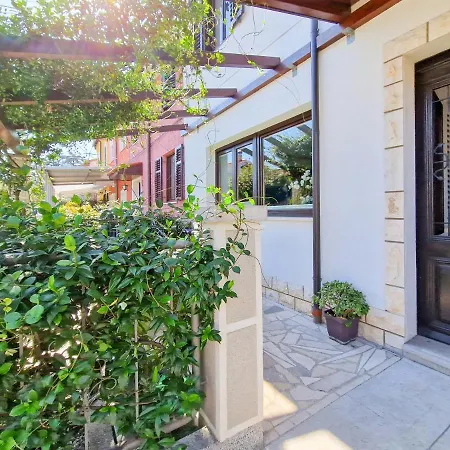 House Srecka Apartamento