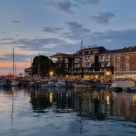 Apartment House Srecka Izola